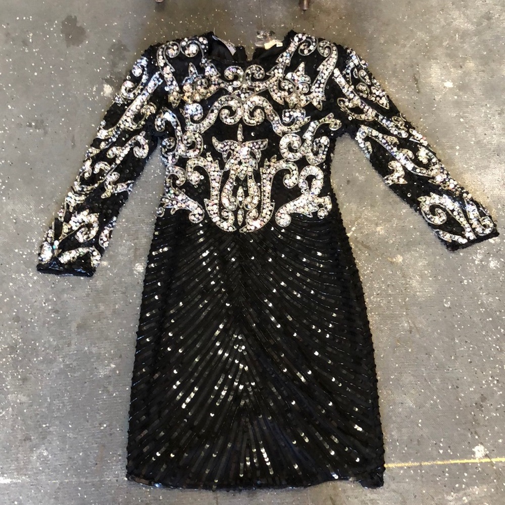 Vintage Luxurious Gown Sequined Cocktail Dress